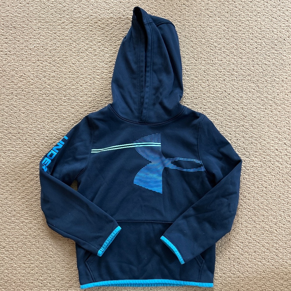 Under armour hoodie, youth small